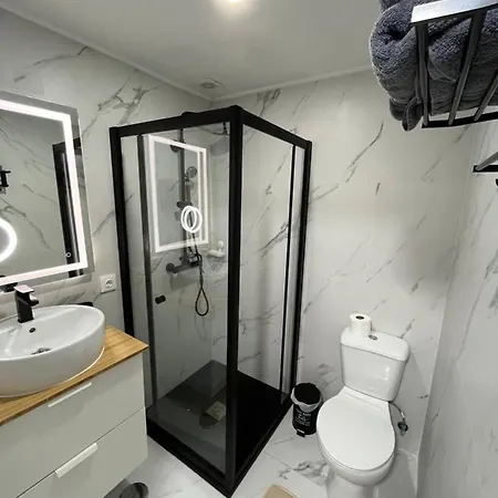 Apartamento 3 Min Da Av Liberdade - Remodelado