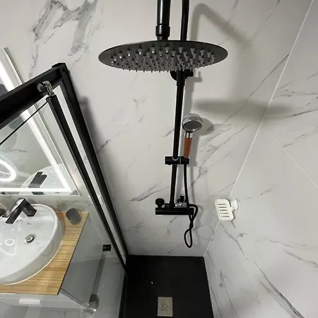 Apartamento 3 Min Da Av Liberdade - Remodelado Braga